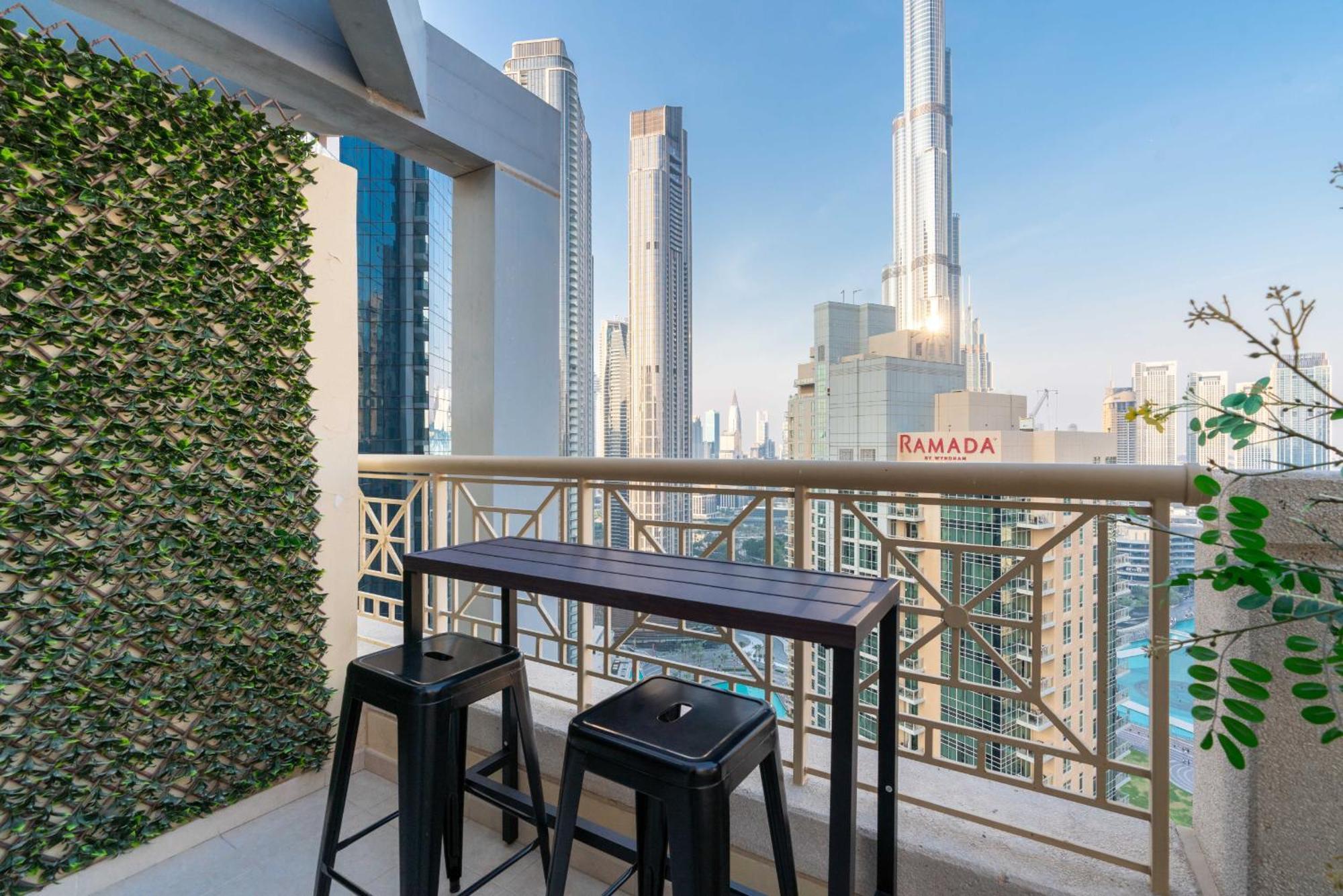 Luxury 2Br Downtown Apt With Burj Khalifa Views ドバイ エクステリア 写真