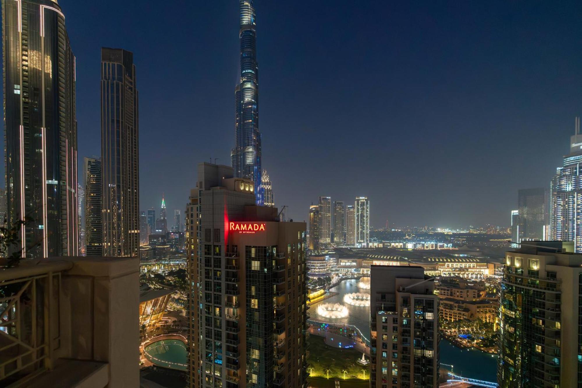 Luxury 2Br Downtown Apt With Burj Khalifa Views ドバイ エクステリア 写真