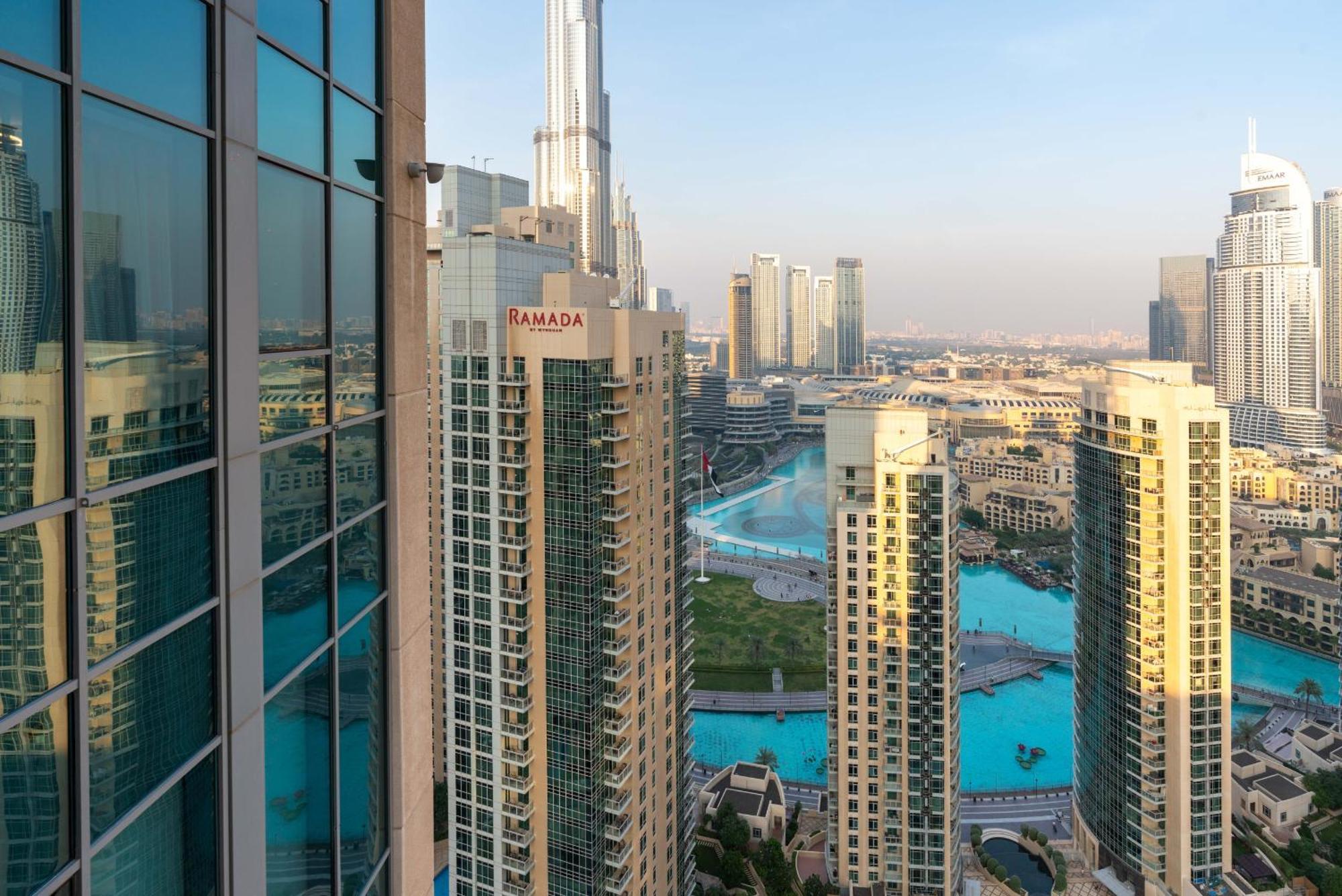 Luxury 2Br Downtown Apt With Burj Khalifa Views ドバイ エクステリア 写真